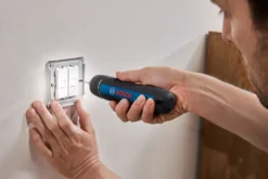 Bosch skrutrekker 3,6v 8xtb lader case