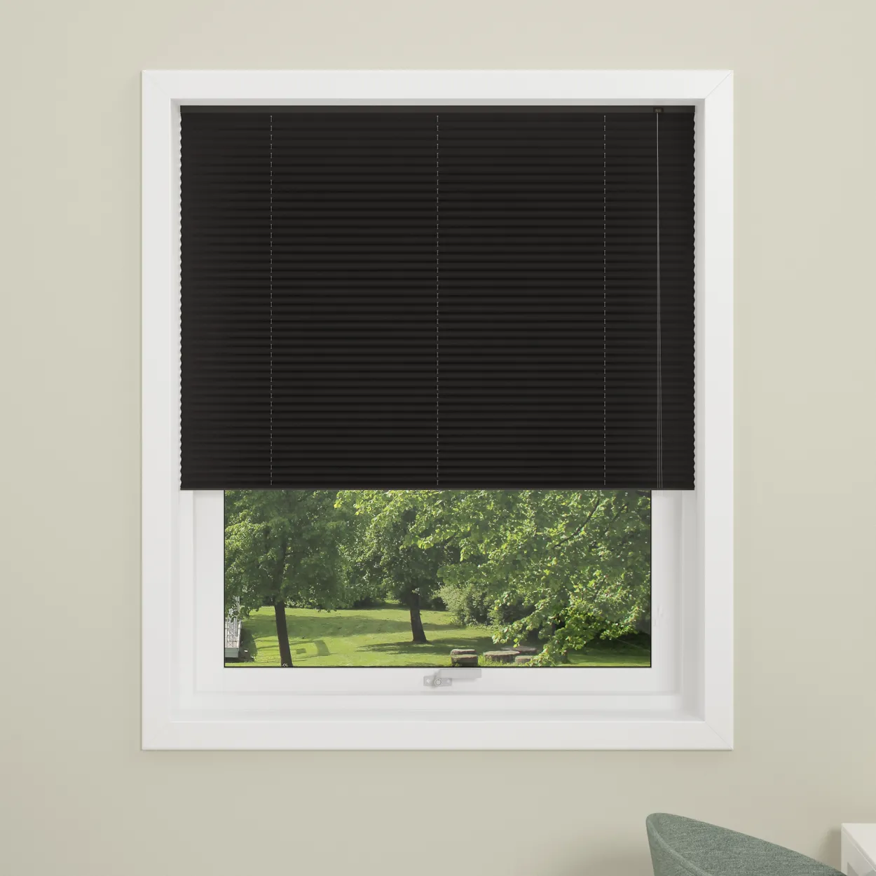 Debel plisségardin london lysdempende sort 140x160