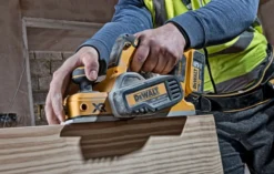 Dewalt høvel 18v xr børsteløs u/batteri