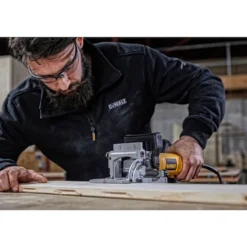Dewalt lamellfres 600w dw682k