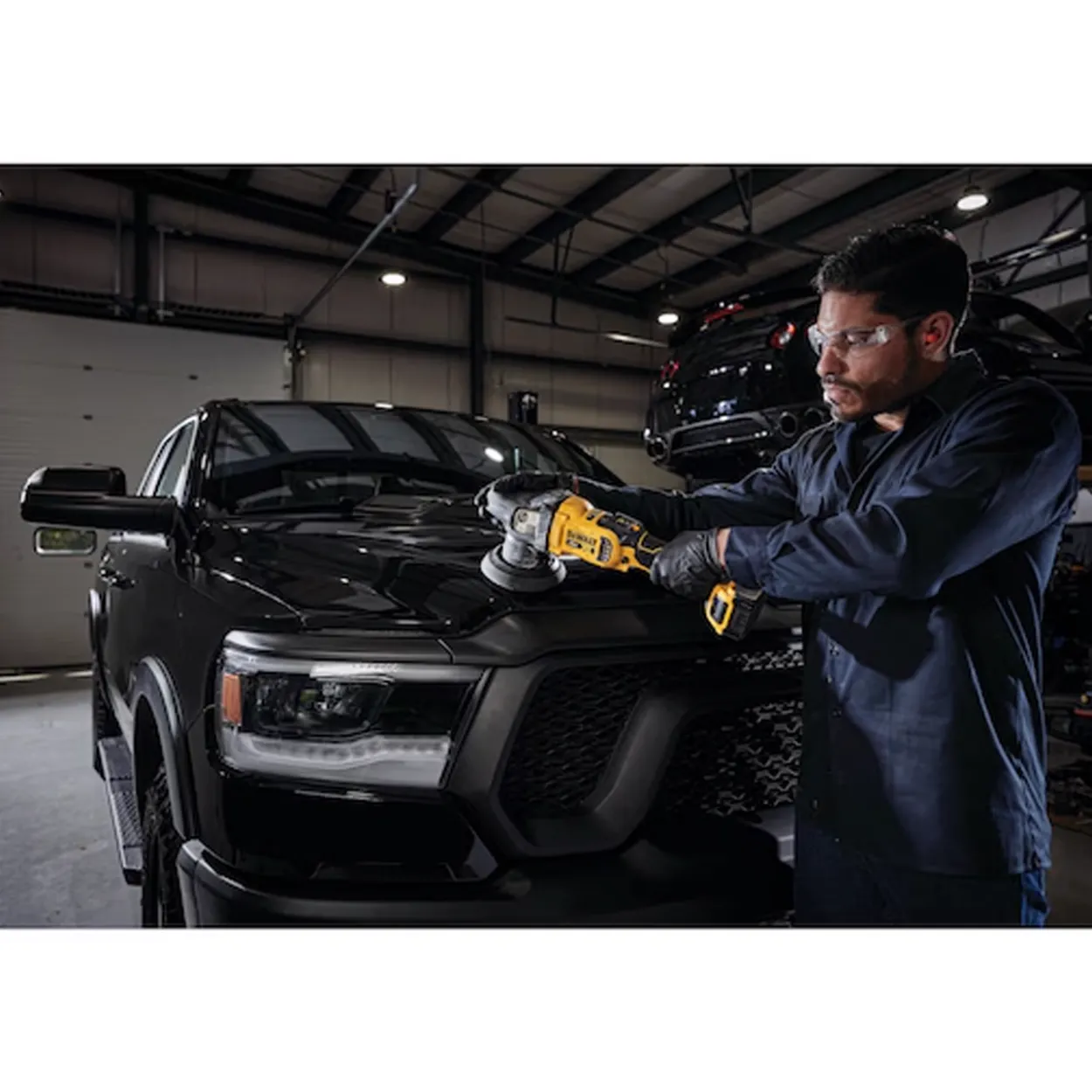 Dewalt poleringsmaskin 18v 2x5ah dcm848p2
