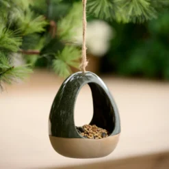 Grouw fuglemater i keramikk