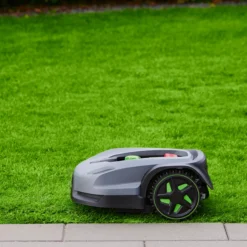 Grouw robotgressklipper clevr 1300m²