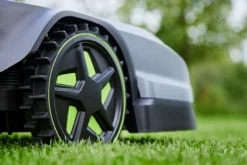 Grouw robotgressklipper clevr 1000m²