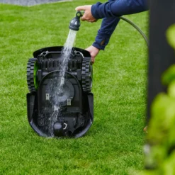 Grouw robotgressklipper clevr 1000m²