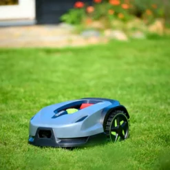 Grouw robotgressklipper core+ 600m²