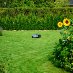 Grouw robotgressklipper core+ 600m²