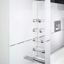 Kesseböhmer arenaplus style, pantryuttrekk 300 mm hvit/krom 1800-2200mm