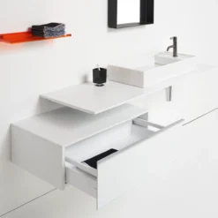 Laufen kartell hylle veggmontert mandarin