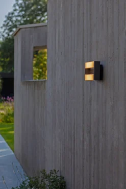 Lutec architectural conroy vegghengt lampe mørk grå