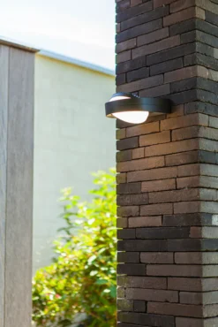 Lutec architectural fele vegghengt lampe mørk grå