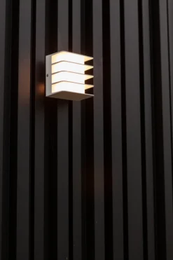 Lutec architectural gridy vegghengt lampe hvit