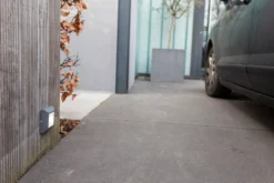 Lutec architectural helena vegghengt lampe mørk grå