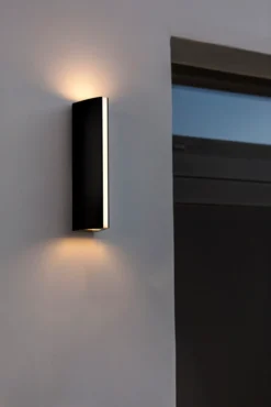 Lutec architectural leo vegghengt lampe grå