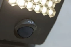 Lutec atlantis lille led vegglampe 1 lys pir mørkegrå 4000k