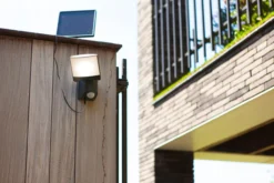 Lutec solar sunshine vegghengt lampe kullgrå
