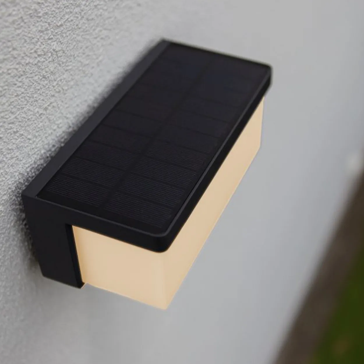 Lutec solar zelena vegglampe mørkegrå plastikk 220v