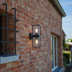 Lutec tradition flair vegglampe dobbel matt sort