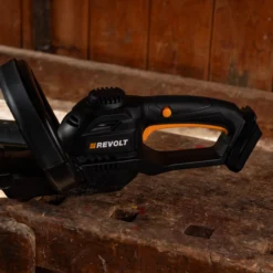 Revolt blade 18v hekksaks
