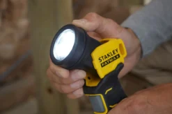 Stanley fatmax lommelykt 18v med bevegelig hode