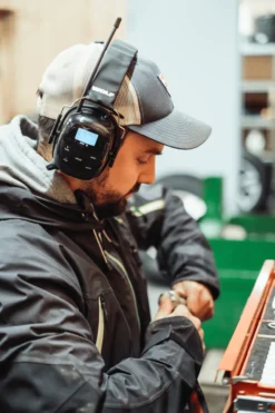 Wolf headset pro hørselvern bluetooth/dab+